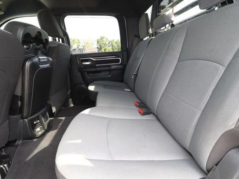 Used 2024 RAM 3500 SLT w/ Quick Order Package 2YG SLT AWD/4WD image 6