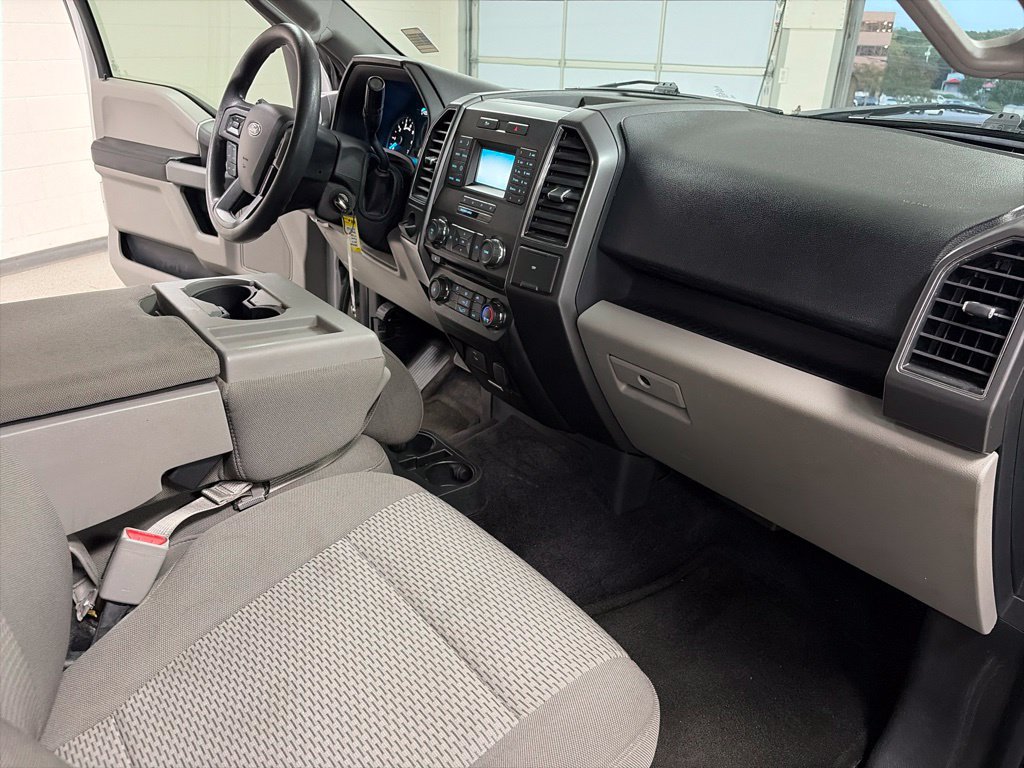 Used 2017 Ford F150 XLT RWD image 12