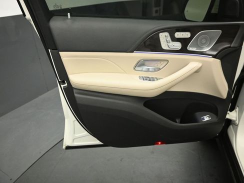 Used 2020 Mercedes-Benz GLE 450 4MATIC image 17