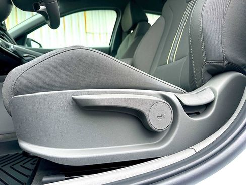 New 2026 Hyundai Elantra Sport FWD image 14