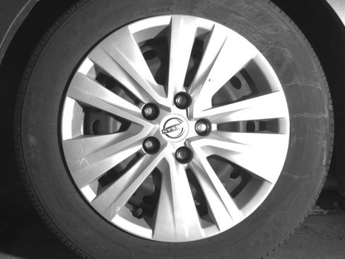 Used 2025 Nissan Sentra S FWD image 12