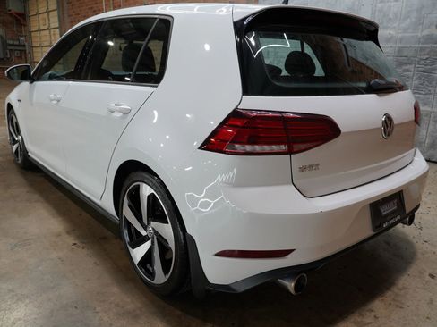 Used 2018 Volkswagen GTI SE w/ SE Leather Package FWD image 19