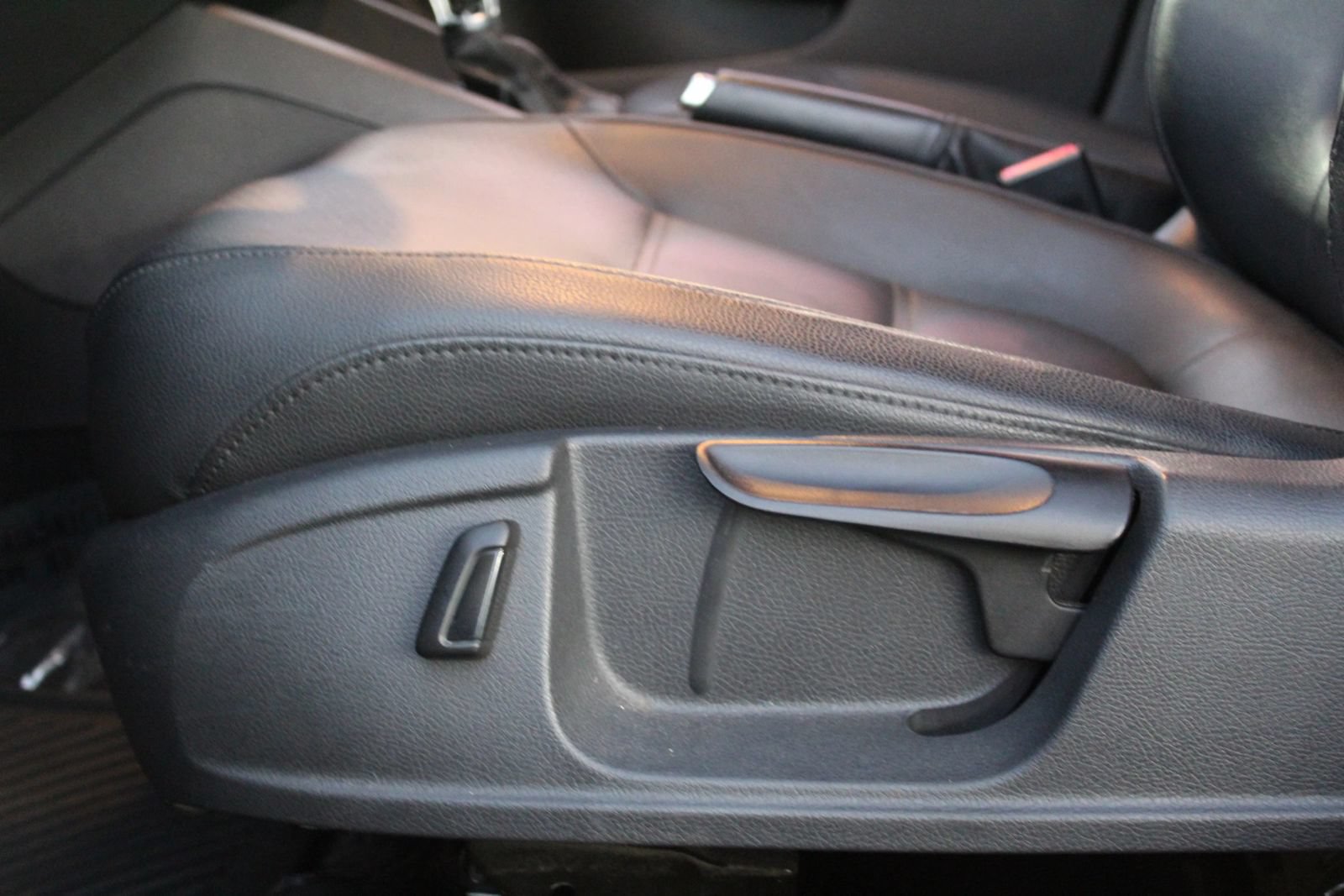 Used 2013 Volkswagen Jetta SE FWD image 28
