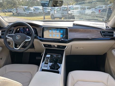 New 2026 Volkswagen Atlas SE FWD image 10
