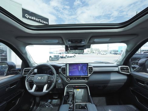 Used 2024 Toyota Tundra Limited image 38