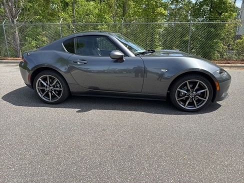 Used 2021 MAZDA MX-5 Miata RF Grand Touring image 3