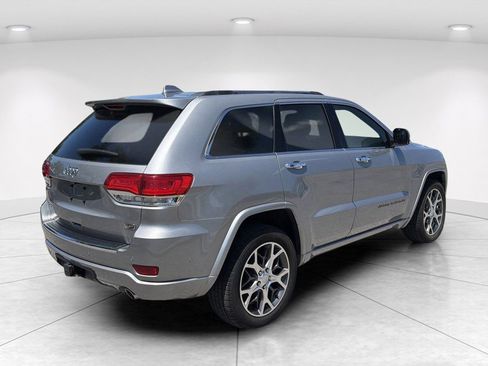 Used 2019 Jeep Grand Cherokee Overland AWD/4WD image 4