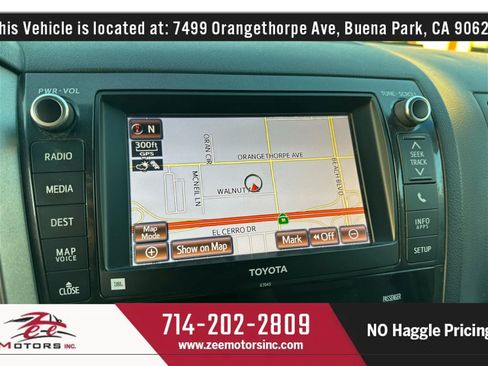 Used 2013 Toyota Sequoia Platinum RWD image 40