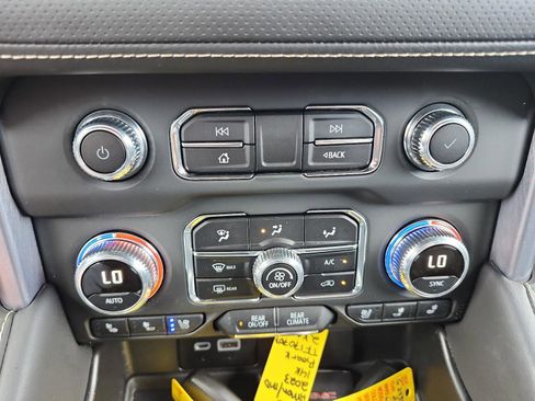 Certified 2022 GMC Yukon SLT w/ SLT Premium Package image 20