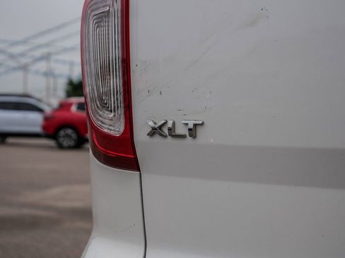 Used 2013 Ford Explorer XLT FWD image 9