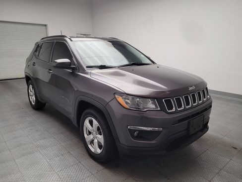 Used 2018 Jeep Compass Latitude w/ Popular Equipment Group FWD image 13