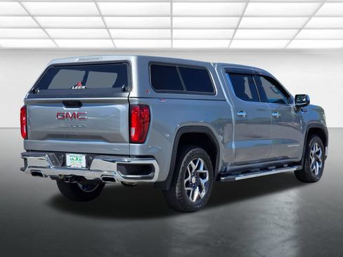 Used 2023 GMC Sierra 1500 SLT w/ SLT Premium Package AWD/4WD image 17