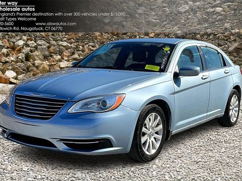Used 2014 Chrysler 200 Touring image 1