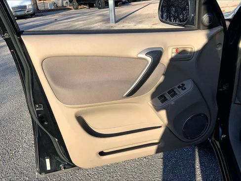 Used 2002 Toyota RAV4 4WD image 20