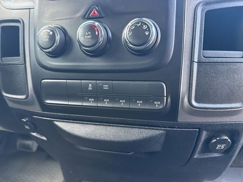 Used 2016 RAM 3500 Tradesman image 21