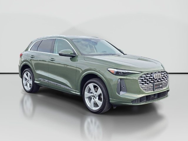 Used 2025 Audi Q5 Premium w/ Premium Plus AWD/4WD image 7
