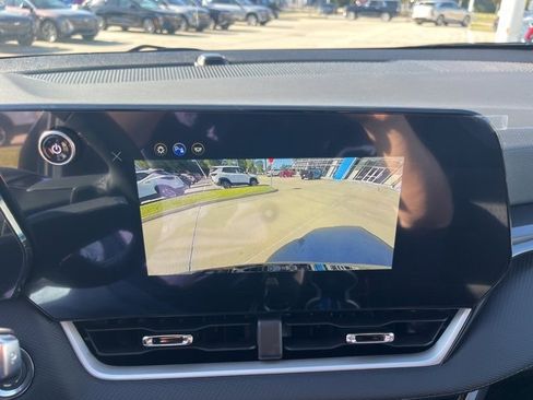 New 2026 Chevrolet Equinox LT image 24