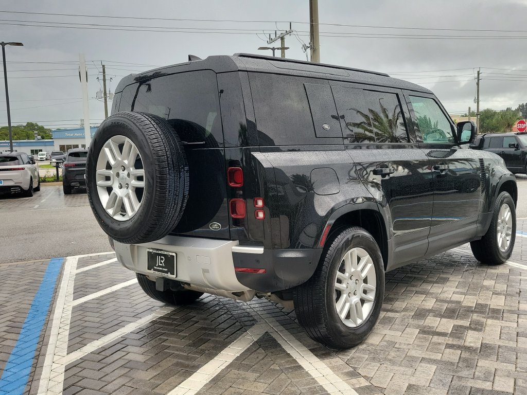 Used 2022 Land Rover Defender 110 S AWD/4WD image 5