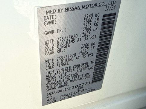 Used 2025 Nissan Murano SV AWD/4WD image 27