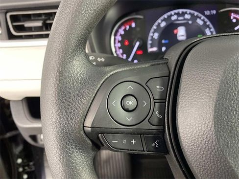 Used 2024 Toyota RAV4 XLE image 16