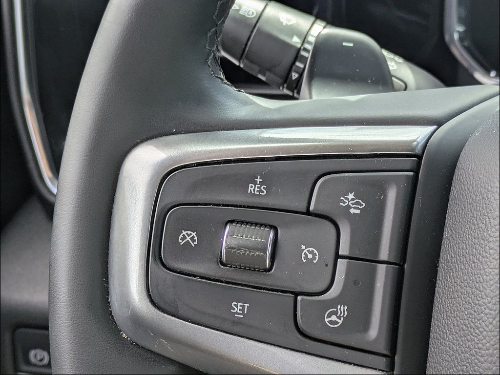Certified 2025 Chevrolet Silverado 1500 LTZ AWD/4WD image 21