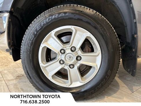 Used 2016 Toyota Tundra SR5 w/ SR5 Upgrade Package image 29