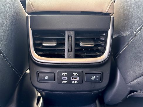 Certified 2024 Subaru Outback Limited AWD/4WD image 13