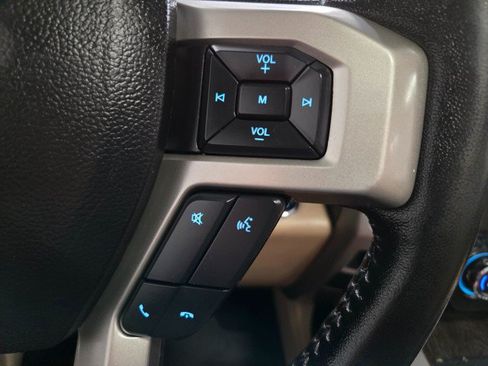 Used 2020 Ford F250 Lariat w/ Lariat Ultimate Package AWD/4WD image 47