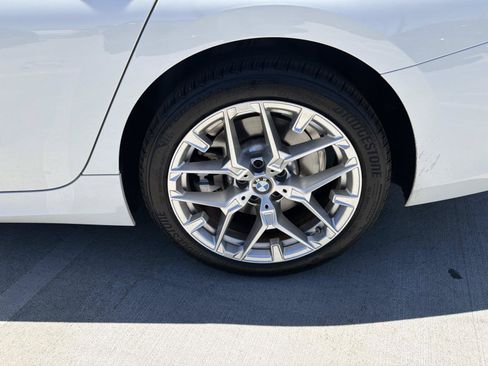 Used 2025 BMW 330i Sedan w/ Convenience Package RWD image 6