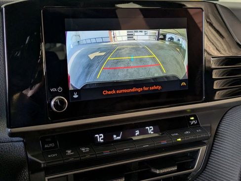 Used 2025 Toyota Camry SE image 16