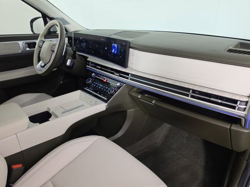 Used 2025 Hyundai Santa Fe Calligraphy FWD image 42