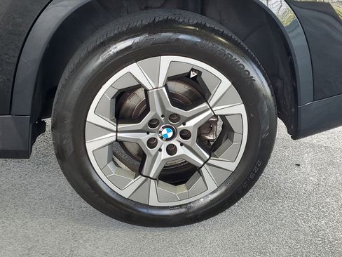 Used 2025 BMW X1 xDrive28i AWD/4WD image 12