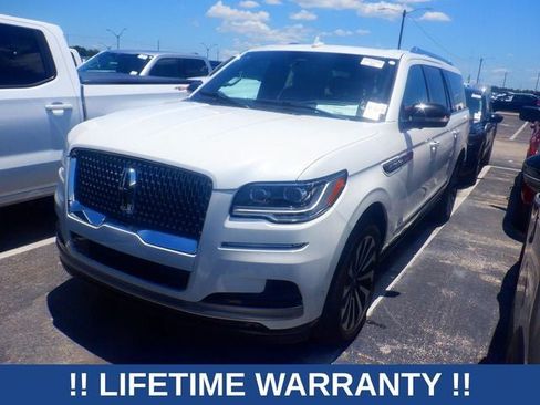 Used 2023 Lincoln Navigator L Reserve AWD/4WD image 2