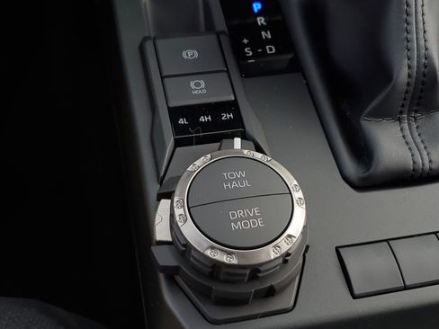 New 2026 Toyota 4Runner SR5 image 27