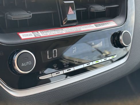 Used 2026 Toyota Corolla LE image 20