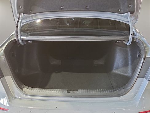 Used 2024 Honda Accord Touring image 12