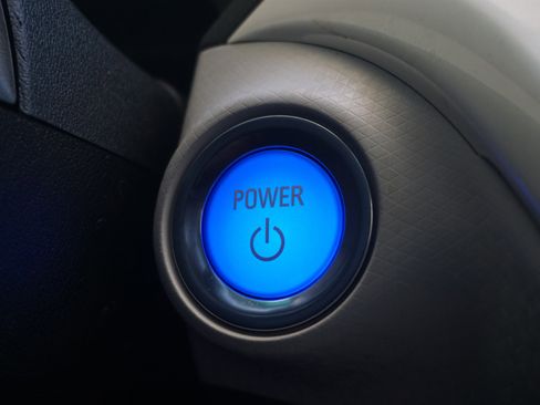 Used 2020 Chevrolet Bolt LT image 30