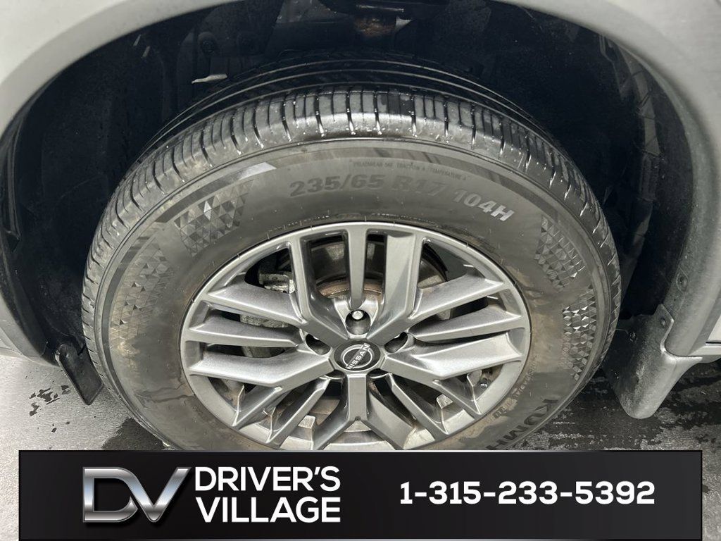 Used 2023 Nissan Rogue S AWD/4WD image 8