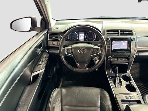 Used 2015 Toyota Camry XLE image 21