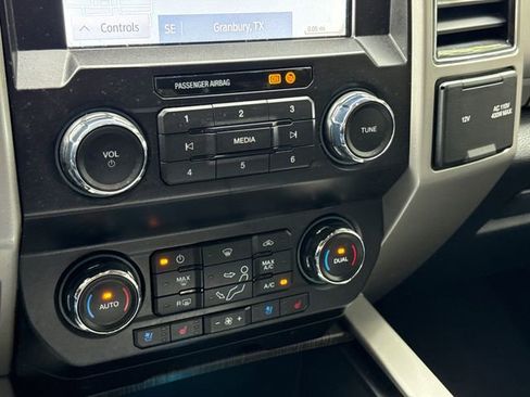 Certified 2021 Ford F250 Lariat w/ Lariat Value Package AWD/4WD image 26
