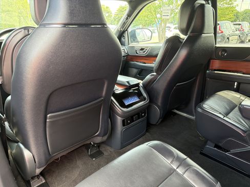 Used 2024 Lincoln Navigator Reserve AWD/4WD image 19