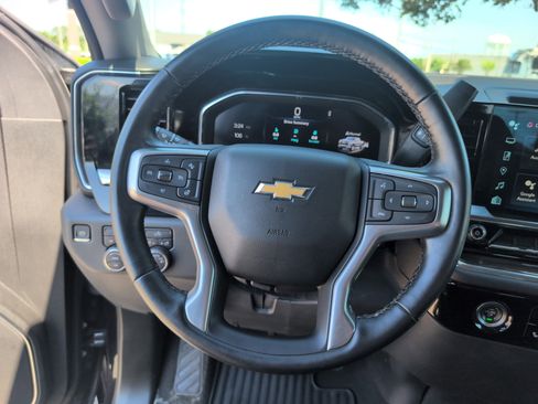 Used 2024 Chevrolet Silverado 1500 LT AWD/4WD image 24