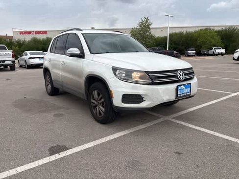Used 2016 Volkswagen Tiguan S image 7