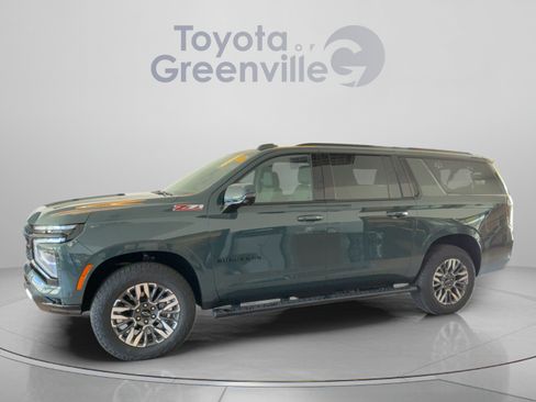 Used 2025 Chevrolet Suburban Z71 w/ Comfort Package AWD/4WD image 2