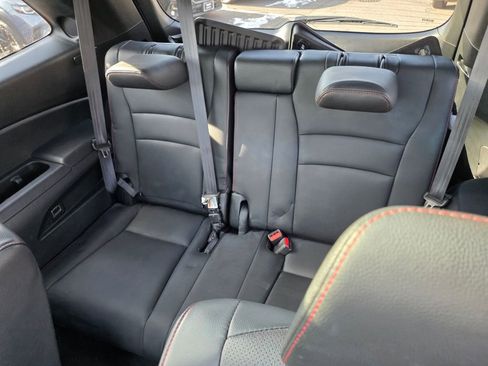 Used 2022 Honda Pilot Black Edition image 12