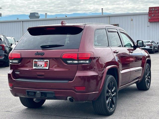 Used 2020 Jeep Grand Cherokee Altitude AWD/4WD image 14