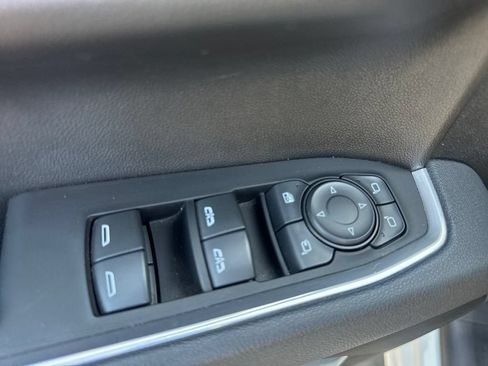 Used 2025 GMC Sierra 1500 SLT RWD image 23