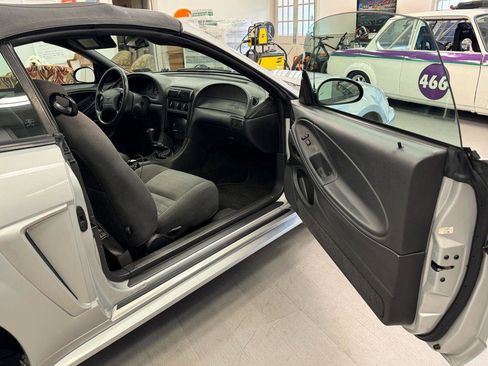 Used 2000 Ford Mustang GT image 13