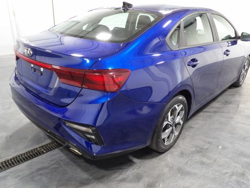 Used 2021 Kia Forte LXS image 4
