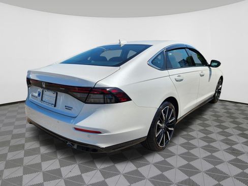 Certified 2023 Honda Accord Touring image 4